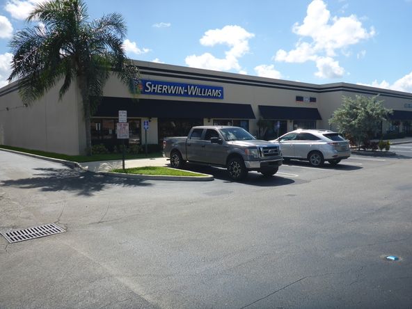 NNN Sherwin-Williams: 11300 Wiles Rd, Coral Springs, FL 33076